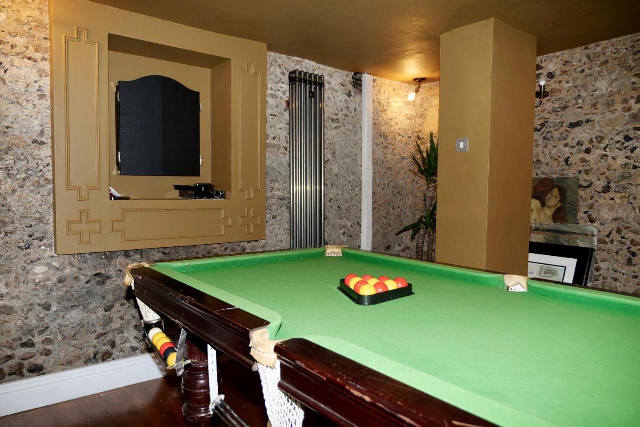 Luxury 9 Bed Manor House Hot Tub Cinema Room Skytv 萨弗伦沃尔登 外观 照片