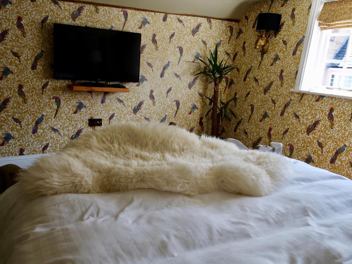 Luxury 9 Bed Manor House Hot Tub Cinema Room Skytv 萨弗伦沃尔登 外观 照片