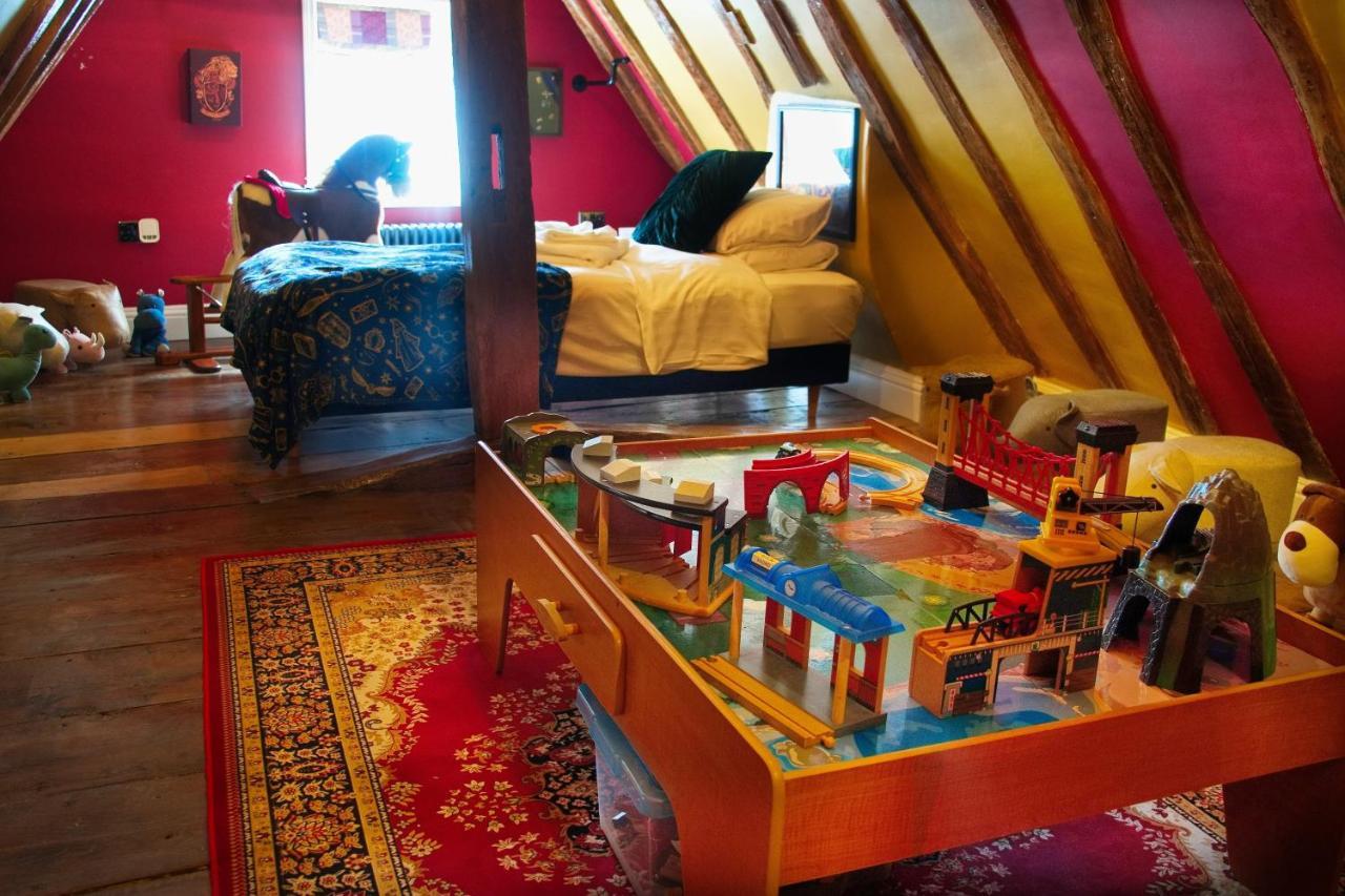 Luxury 9 Bed Manor House Hot Tub Cinema Room Skytv 萨弗伦沃尔登 外观 照片